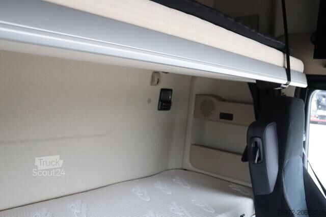 Tracteur routier standard Actros 1851 LS