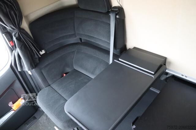 Tracteur routier standard Actros 1851 LS