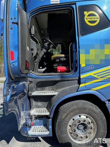 Транспортировщик древесины Volvo FH750 Timber Truck