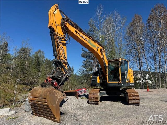Beltegraver Hyundai HX235 LCR Excavator with tilt and 3 buckets