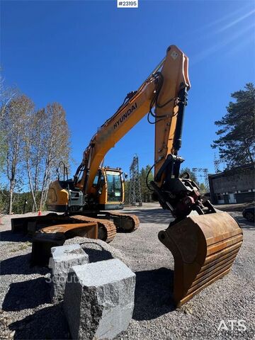 Beltegraver Hyundai HX235 LCR Excavator with tilt and 3 buckets