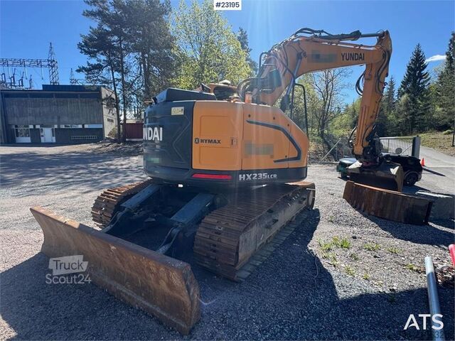Beltegraver Hyundai HX235 LCR Excavator with tilt and 3 buckets