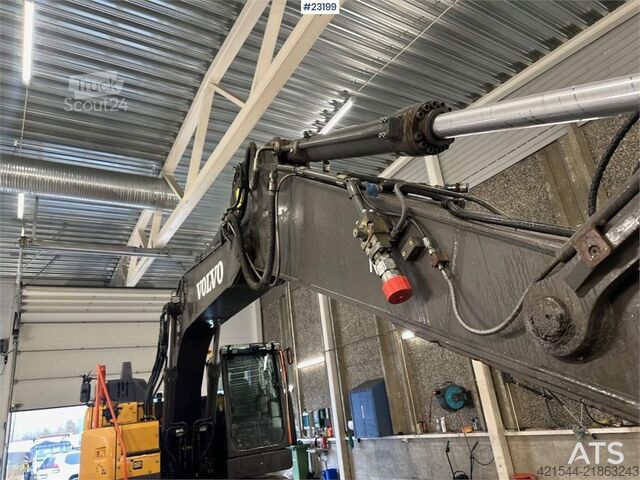 Beltegraver Volvo ECR 235EL w/ rototilt, tooth bucket and sanding bu