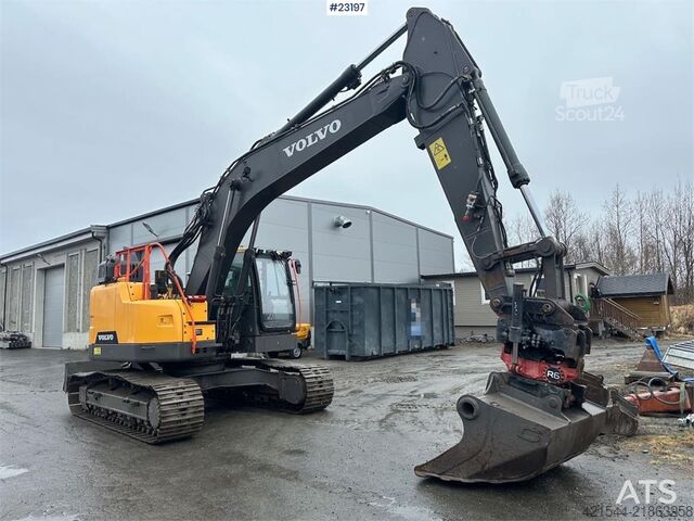 гусеничный экскаватор Volvo ECR235EL crawler excavator w/ sanding tray, rototi