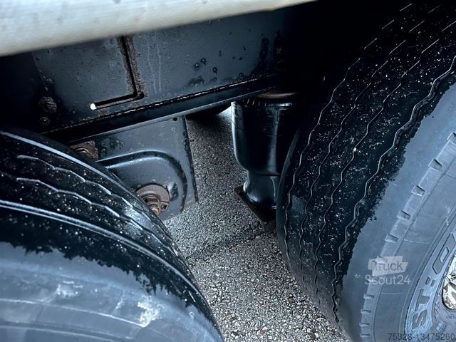 Ανοιχτό ημιρυμουλκούμενο με μουσαμά KÖGEL 3 Achs Liftachse 6600Kg