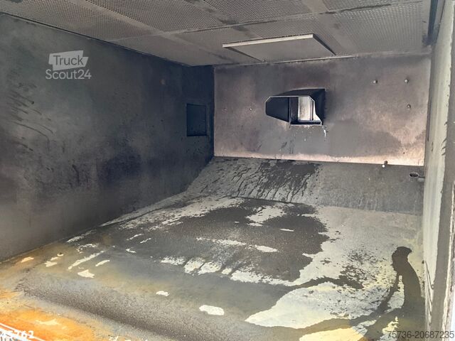 Veegmachine Ravo 580 Euro 6 with 3-rd brush