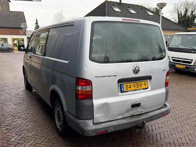 Lieferwagen Doppelkabine Volkswagen Transporter 2.5 tdi 130 pk L2 Dubbel Cabine