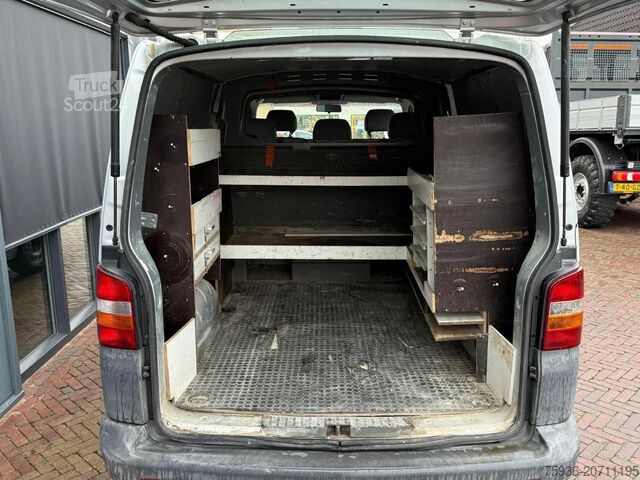 Lieferwagen Doppelkabine Volkswagen Transporter 2.5 tdi 130 pk L2 Dubbel Cabine