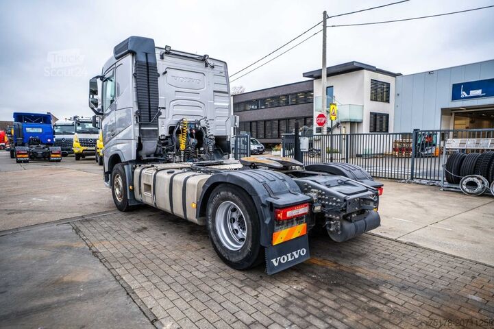 Standaard-SZM VOLVO FH 460 +KIPHYDR.