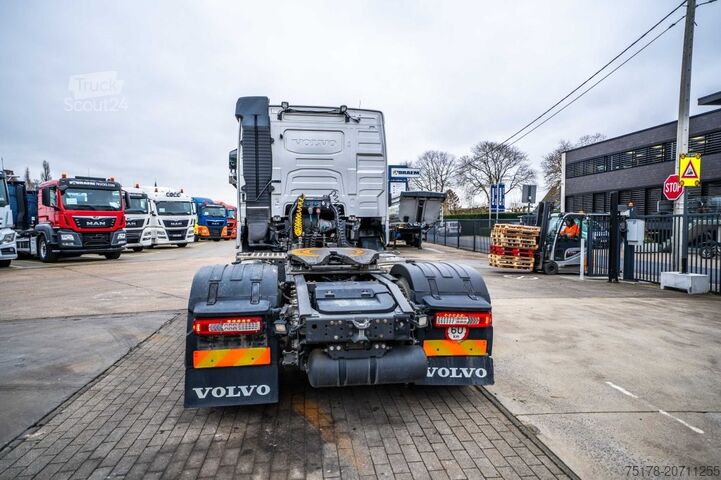 Standaard-SZM VOLVO FH 460 +KIPHYDR.
