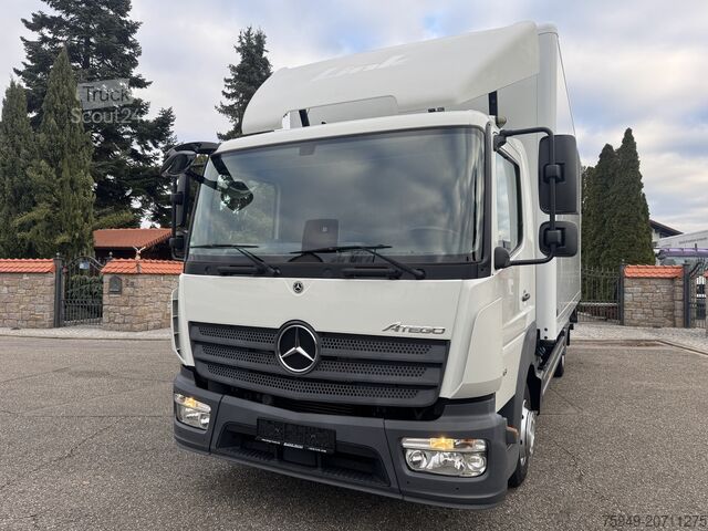 Atego 818 box truck, 6.15m, tail lift 1.5t, automatic. Mercedes-Benz Atego 818 Koffer 6,15m LBW 1,5to. Autom.