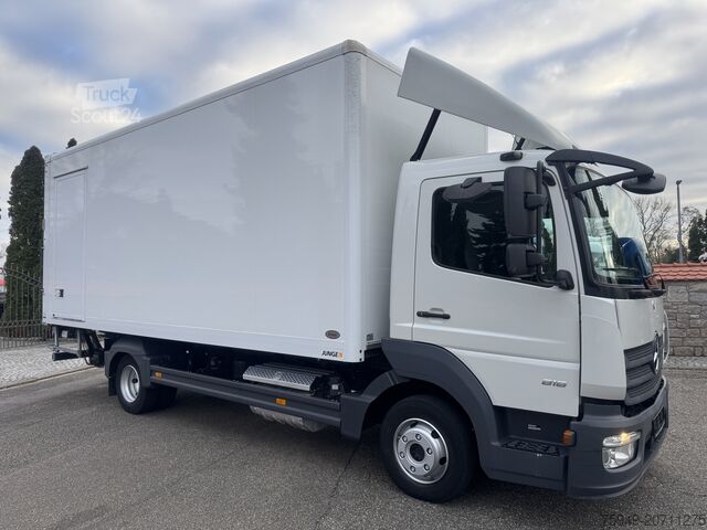 Atego 818 box truck, 6.15m, tail lift 1.5t, automatic. Mercedes-Benz Atego 818 Koffer 6,15m LBW 1,5to. Autom.