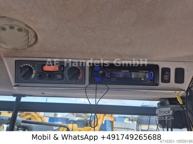 Tractor AGCO MASSEY FERGUSON DVRT Exclusiv MF 8740 *6.100Std/Straßenzulassung