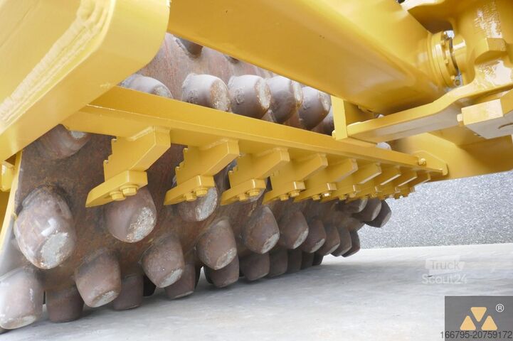 Rodillo de tambor único Caterpillar CP76