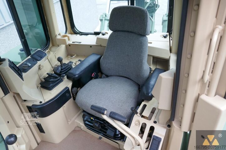 Topadora Caterpillar D9R Ex-army