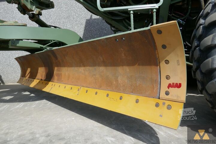 Niveladora Caterpillar 130G Ex-army