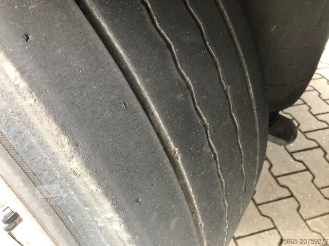 Bavul Schmitz Cargobull SCB S3B / Box Trailer / Loadlift 2000 kg / APK ...