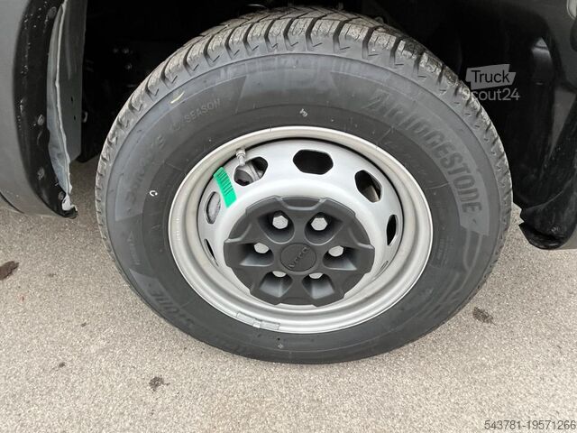 Minibus IVECO Daily 35S12D DOKA Pritsche AHK CarPlay 7Sitze