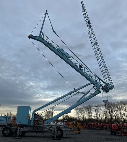 Grue à tour automontante mobile Potain IGO32 Tri/A Mobile self-erecting tower c