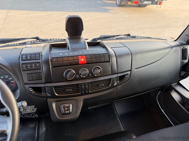 Κλειστό φορτηγό με υδραυλική ράμπα φόρτωσης IVECO EUROCARGO 160-280