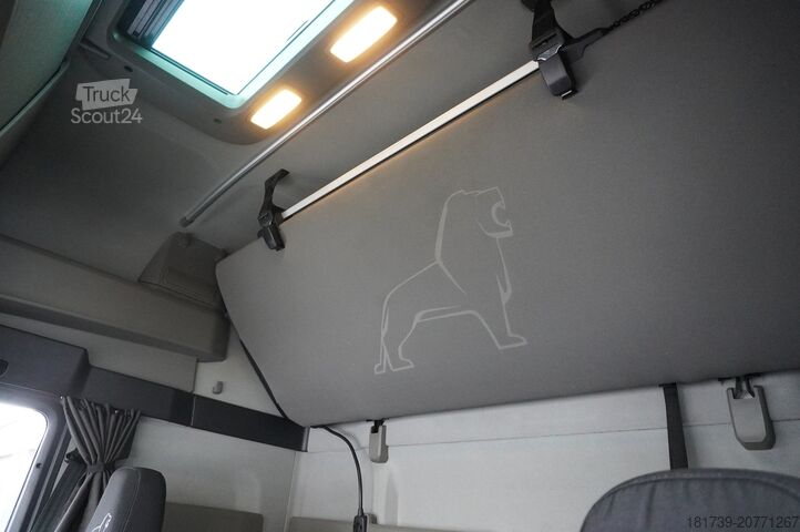 Тягач + рефрижераторний напівпричіп MAN TGX 18.510 4×2 tractor unit / Lamberet