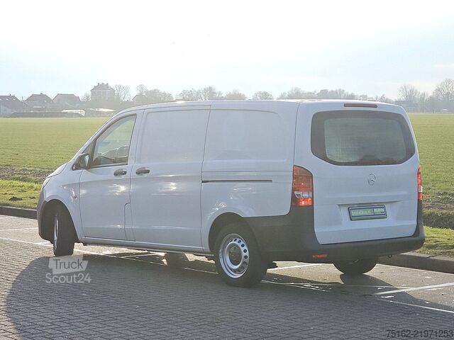 Kombi s vysokou střechou MERCEDES-BENZ VITO 114 L2 2x Schuif Autom.