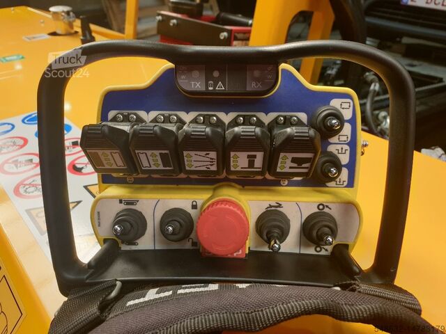 Bestelwagen autodrager Tracked Machines TowTrack