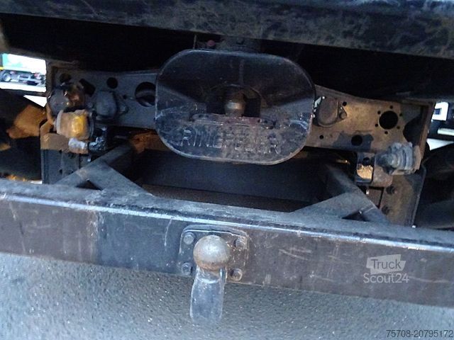 Furgoneta de bebidas MERCEDES-BENZ 816 D Vario*4,2m Schwenkwand*B/L*1,5t LBW*2x AHK