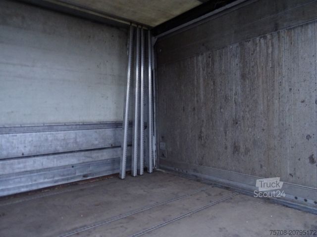 Furgoneta de bebidas MERCEDES-BENZ 816 D Vario*4,2m Schwenkwand*B/L*1,5t LBW*2x AHK