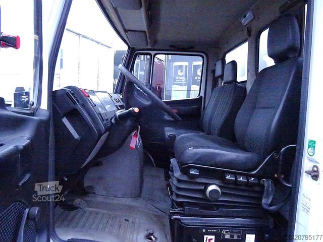 Furgoneta de bebidas MERCEDES-BENZ 816 D Vario*4,2m Schwenkwand*B/L*1,5t LBW*2x AHK