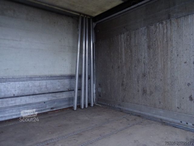 Furgoneta de bebidas MERCEDES-BENZ 816 D Vario*4,2m Schwenkwand*B/L*1,5t LBW*2x AHK