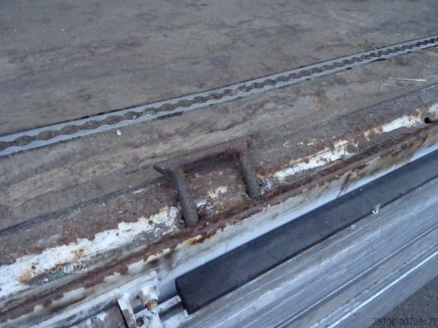 Furgoneta de bebidas MERCEDES-BENZ 816 D Vario*4,2m Schwenkwand*B/L*1,5t LBW*2x AHK