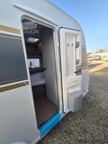 Τροχόσπιτο BÜRSTNER B66 480 TK 1.700 kg / Dusch-Paket