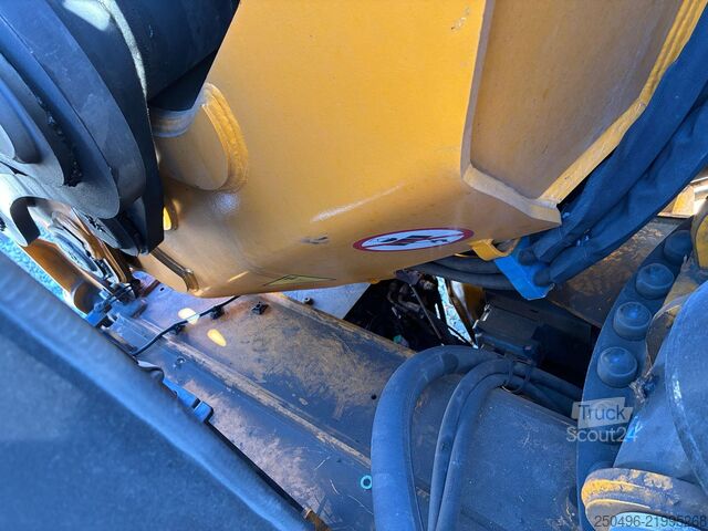 Macara Effer 955 8/S + JIB 9CN61VQR1111R8  2022 YEAR