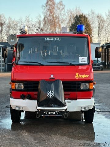 Fourgon personnalisé MERCEDES-BENZ 711 D 4x2 Feuerwehr