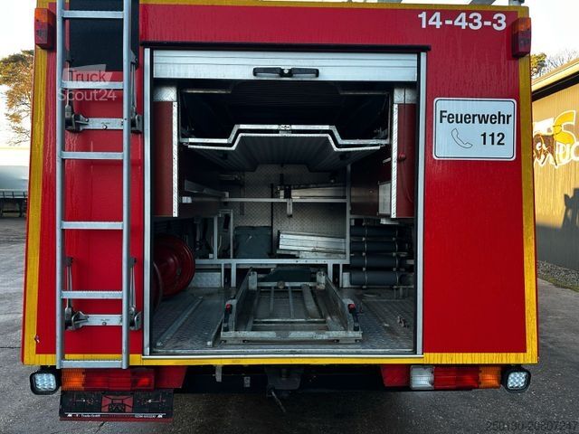 Fourgon personnalisé MERCEDES-BENZ 711 D 4x2 Feuerwehr