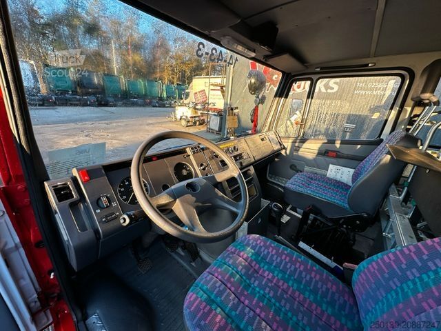 Fourgon personnalisé MERCEDES-BENZ 711 D 4x2 Feuerwehr