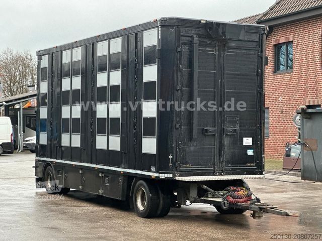 Atrelado de transporte de cavalos MENKE-JANZEN 4.Stock Viehanhänger Hubdach, Tränke