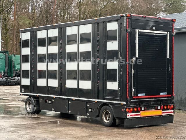 Atrelado de transporte de cavalos MENKE-JANZEN 4.Stock Viehanhänger Hubdach, Tränke