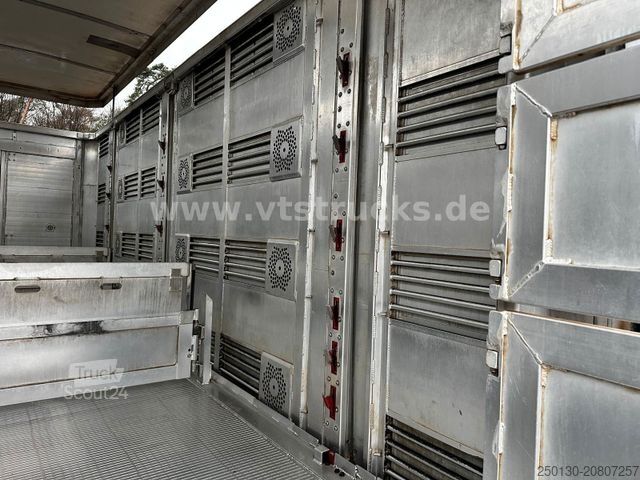 Atrelado de transporte de cavalos MENKE-JANZEN 4.Stock Viehanhänger Hubdach, Tränke