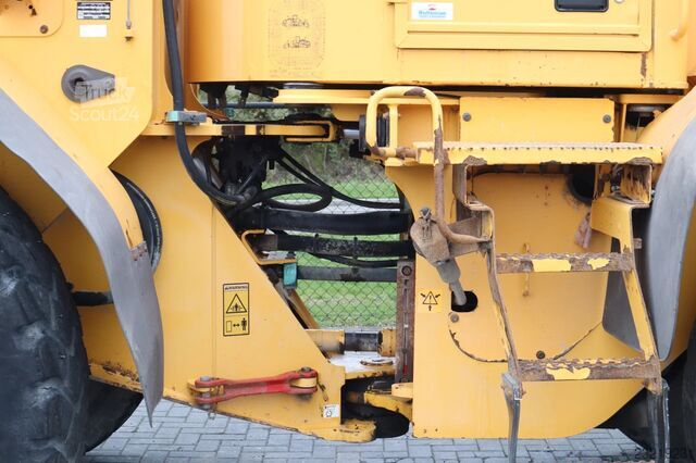 VOLVO L110E | HITRA SPOJKA | ŽLICA | 3. HIDRAVLIČNA FUNKCIJA | KLIMATSKA NAPRAVA Volvo L110E QUICK COUPLER | BUCKET | 3RD FUNCTION | A...