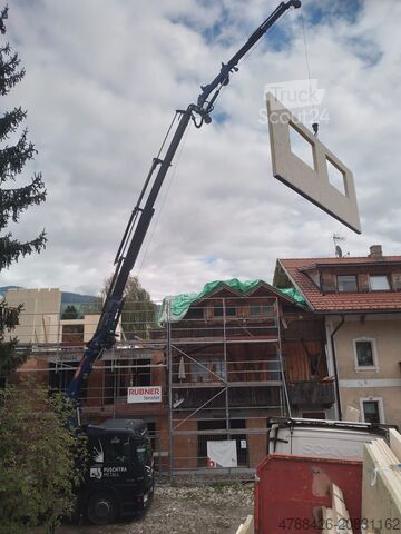 Teherautóra szerelt daru actros 3226