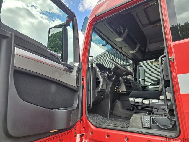 Standaard-SZM MAN TGX 37.480 8x2-6 / HMF 85 t/m CRANE / KRAN