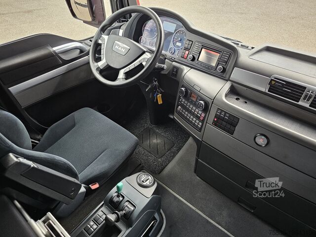 Standaard-SZM MAN TGX 37.480 8x2-6 / HMF 85 t/m CRANE / KRAN