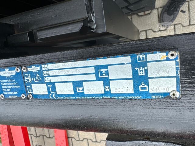 4-wheel forklift Hyster H 5.0FT/Positioner+sideshift/ 3662 hours