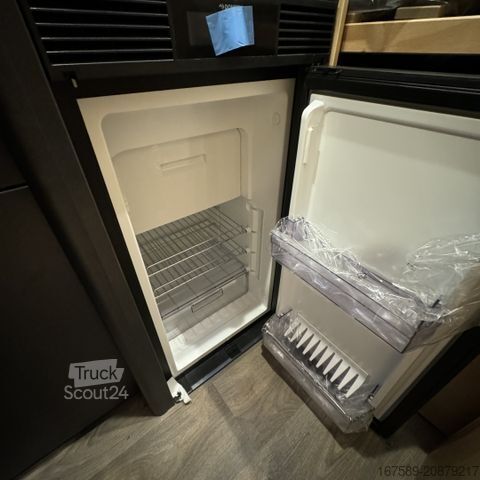 Avtodom SUNLIGHT Cliff 590 4x4 Green Trek, Delta,Navi,AHK,AKTION