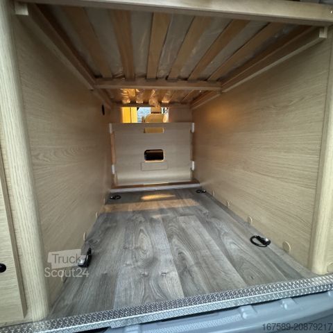 Avtodom SUNLIGHT Cliff 590 4x4 Green Trek, Delta,Navi,AHK,AKTION