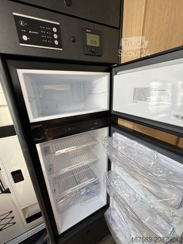 Integrirani avtodom SUNLIGHT I 67 S Adventure, Autom,180PS,6E,90l,AKTION