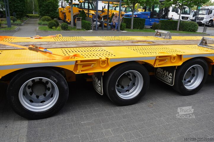 Platformă joasă AMC CASTERA S/R 38T semi-trailer / steering