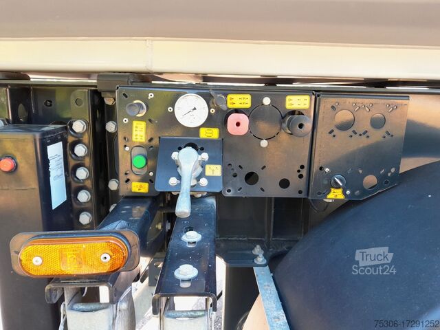 Semi-remorque benne WIELTON Strong Master 3-Achs Stahlmulde 26 cbm